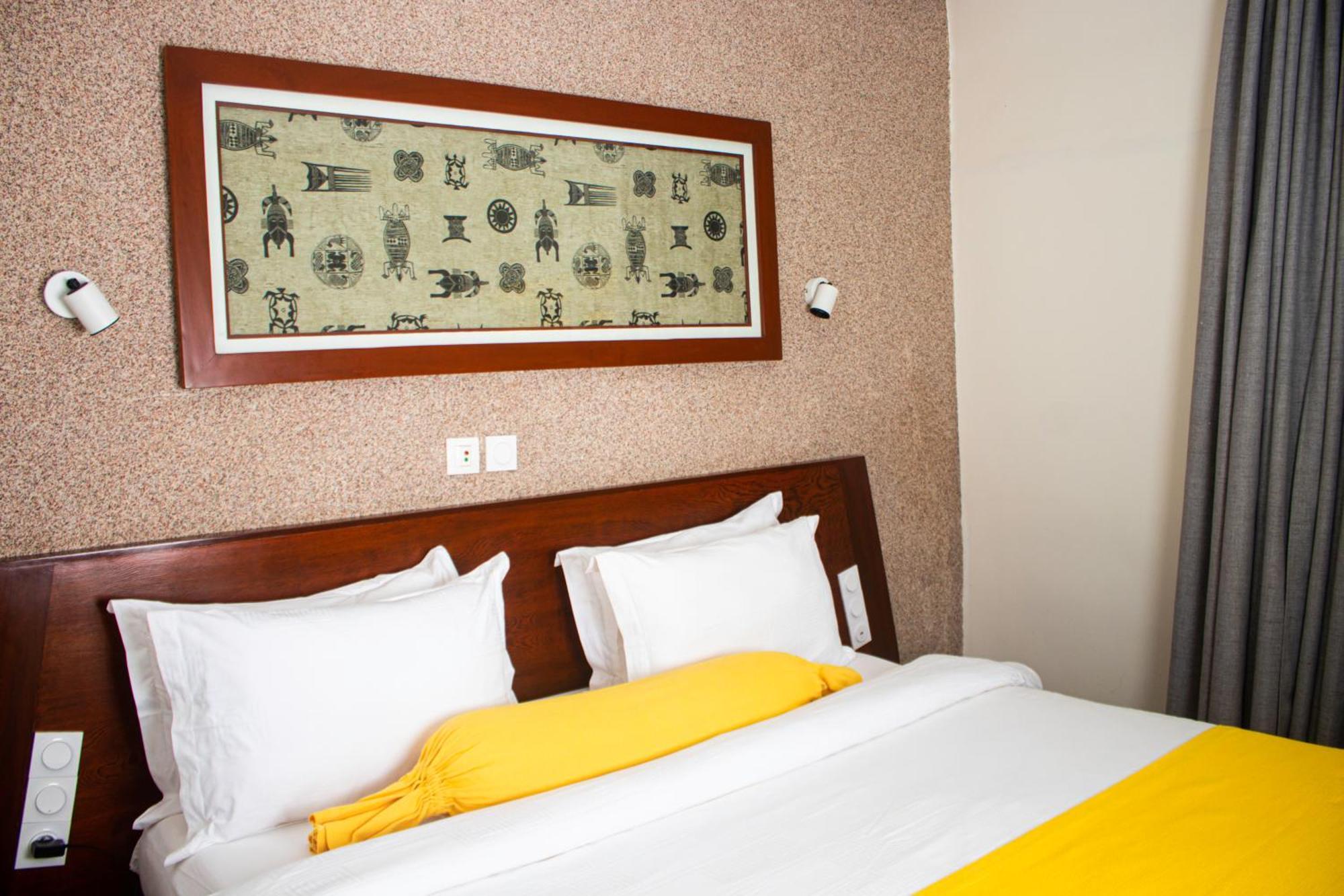 Enotel Beach Hotel San-Pedro Exterior photo